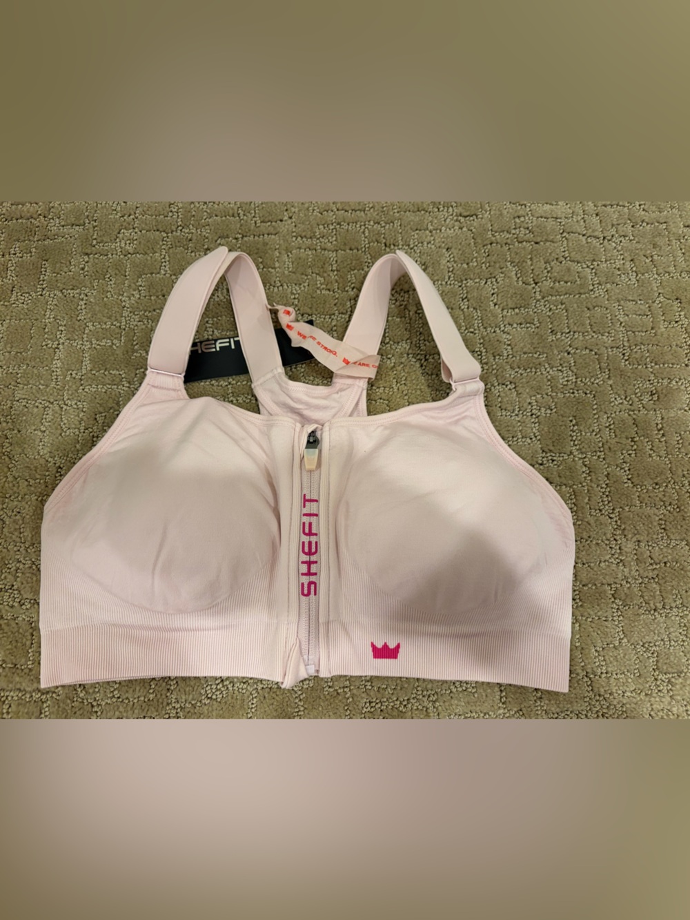 NWT She fit Light Pink Front-Zip Support Sports Bra Size Luxe